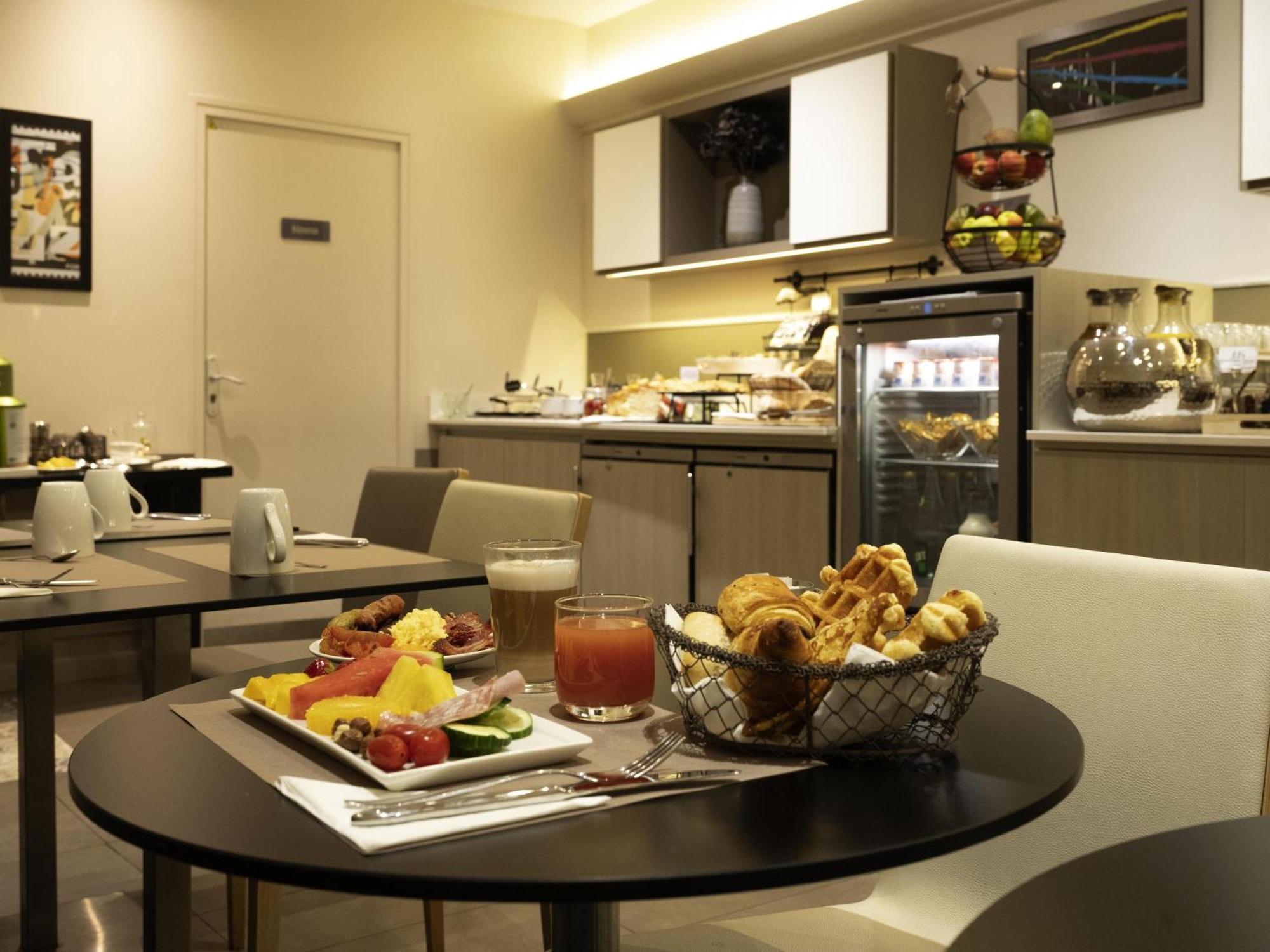 Hotel Mercure Opera Grands Boulevards 4*