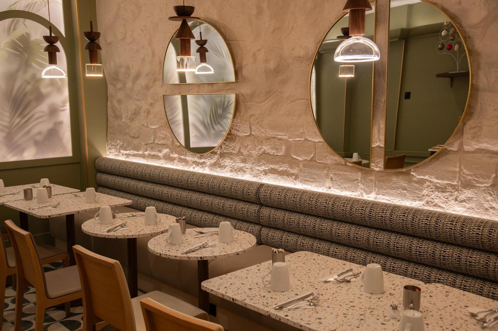 Mercure Opera Grands Boulevards Hotel 4*